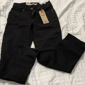 Levi’s classic straight black jeans